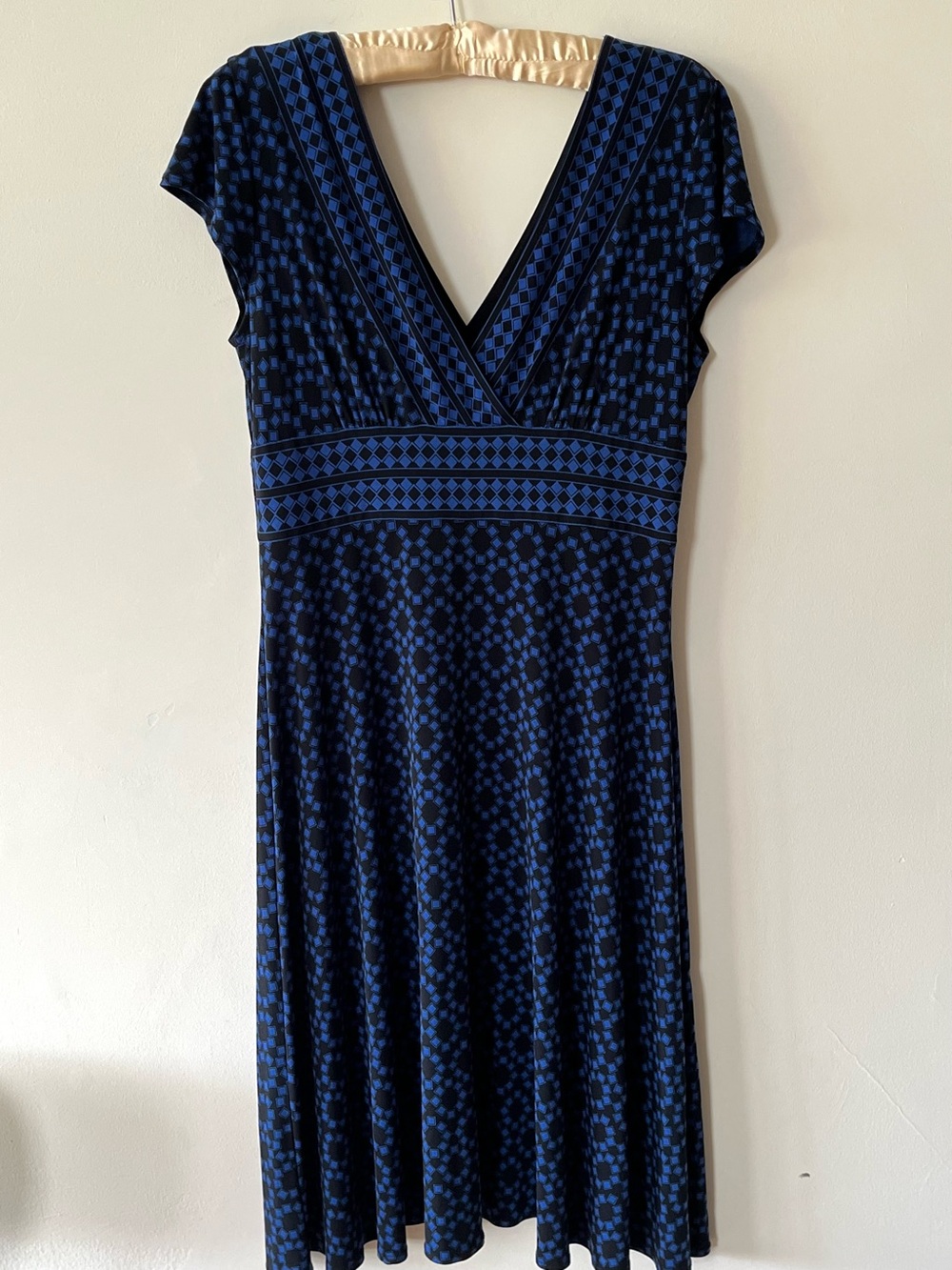 Cap Sleeve V-Neck Dress Poly Jersey Maggy London Vintage 90s Sz8 Black Blue